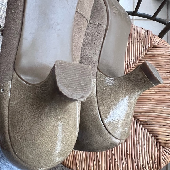 Mary Jane Kitten Heals - Picture 7 of 9